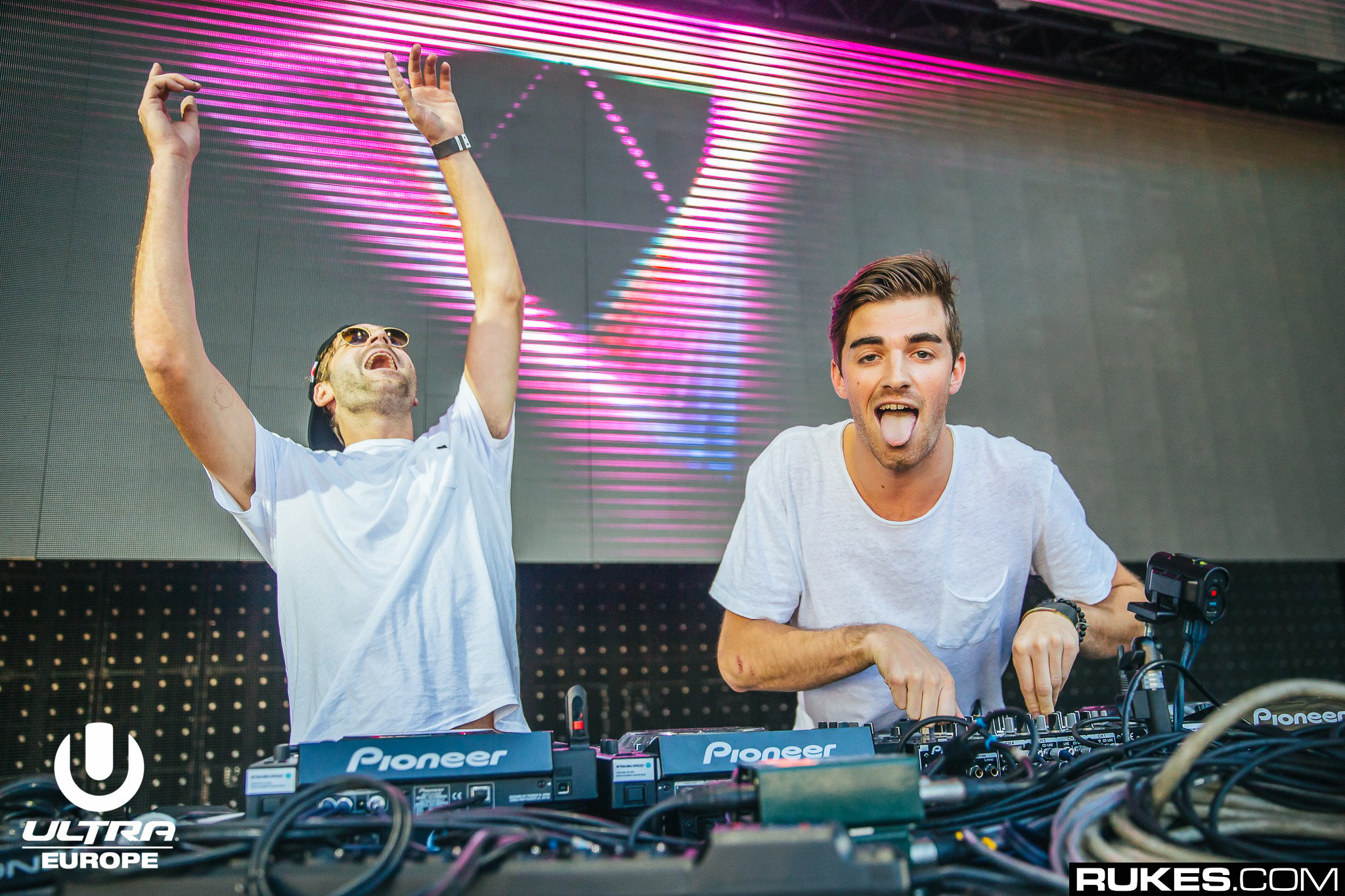 chainsmokers