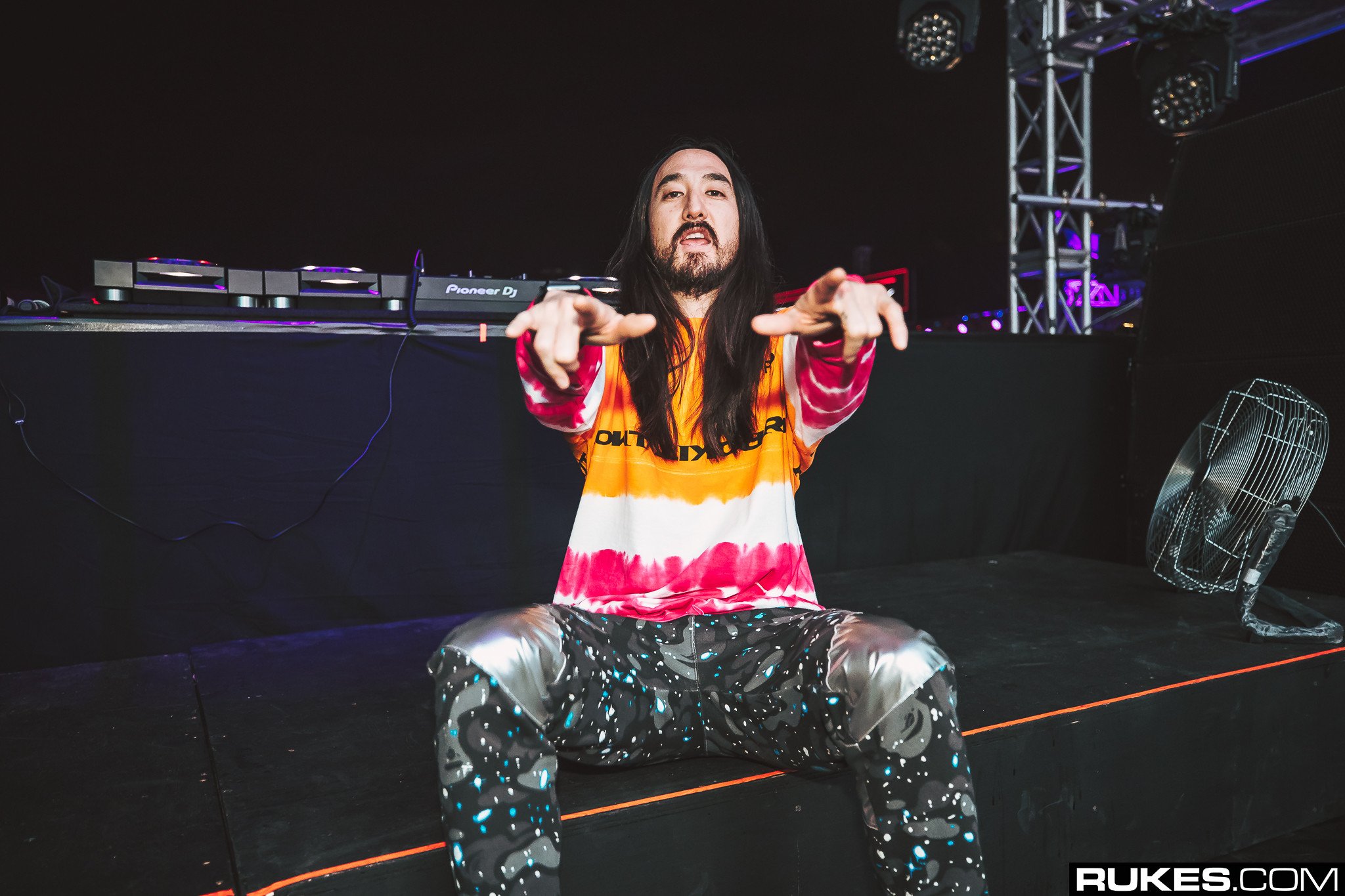 steve aoki