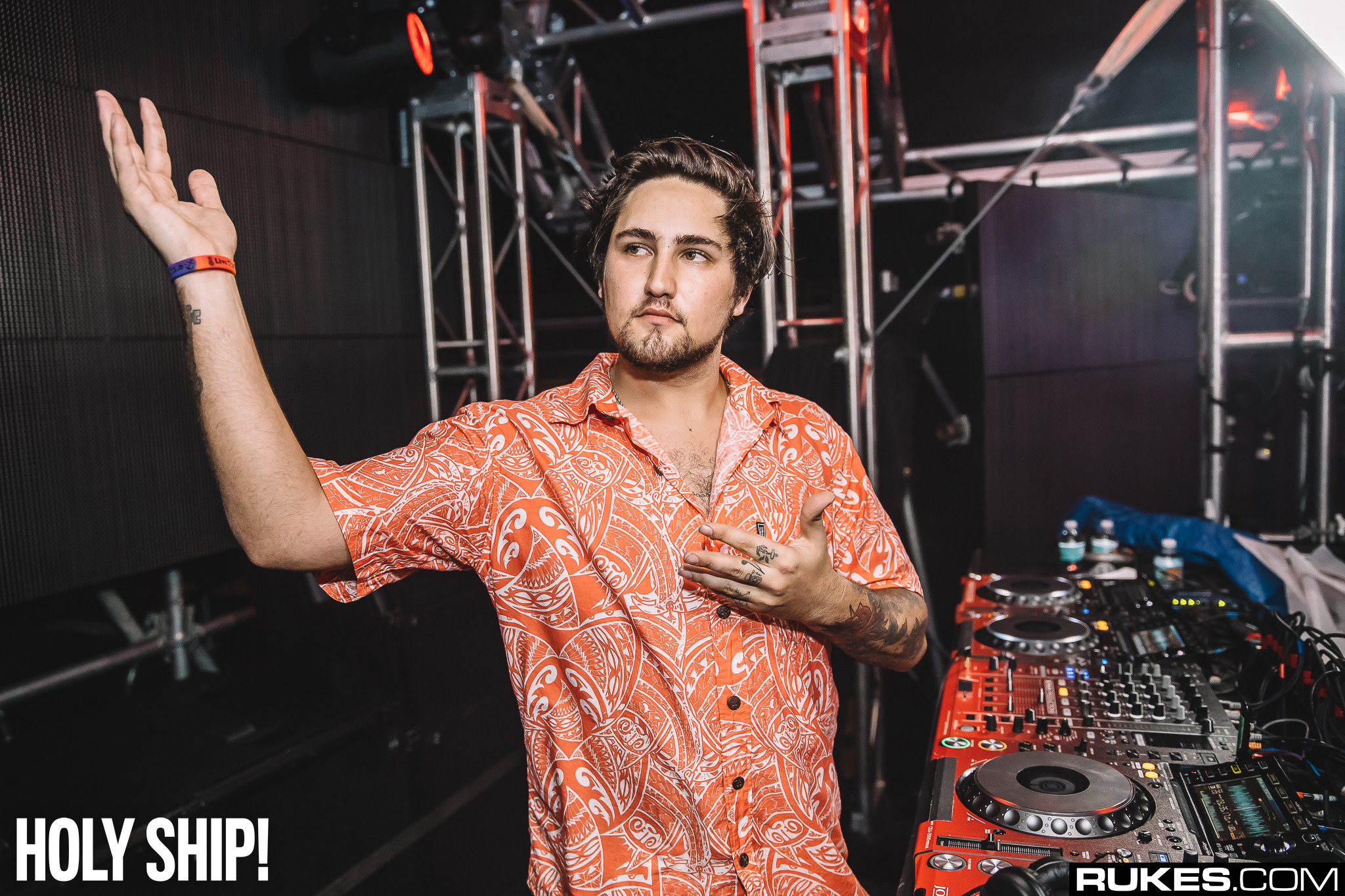 jauz