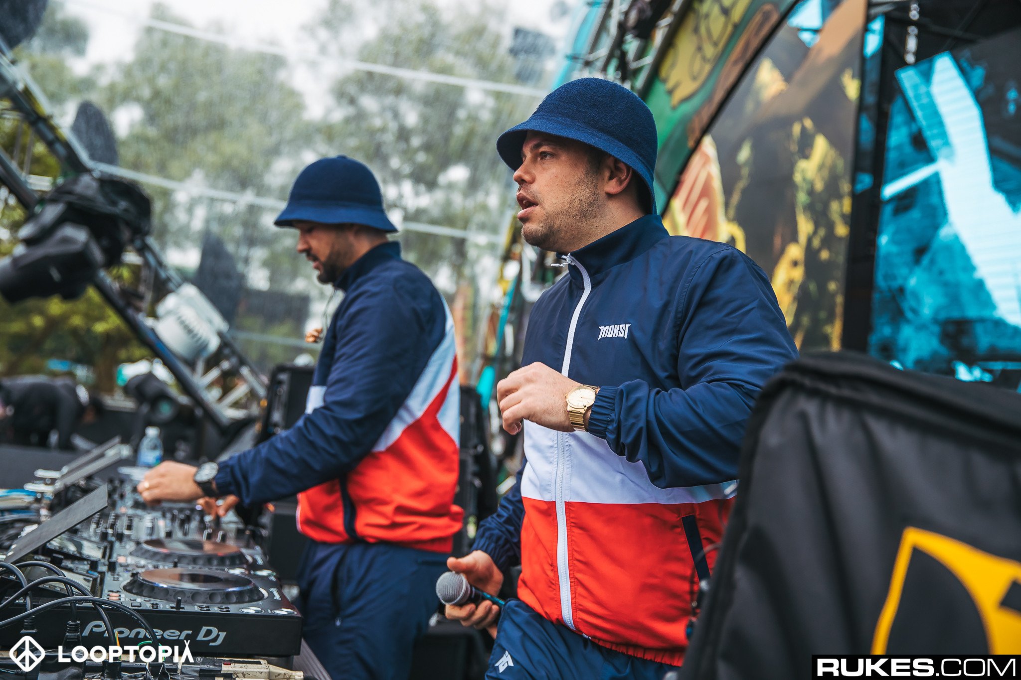 moksi