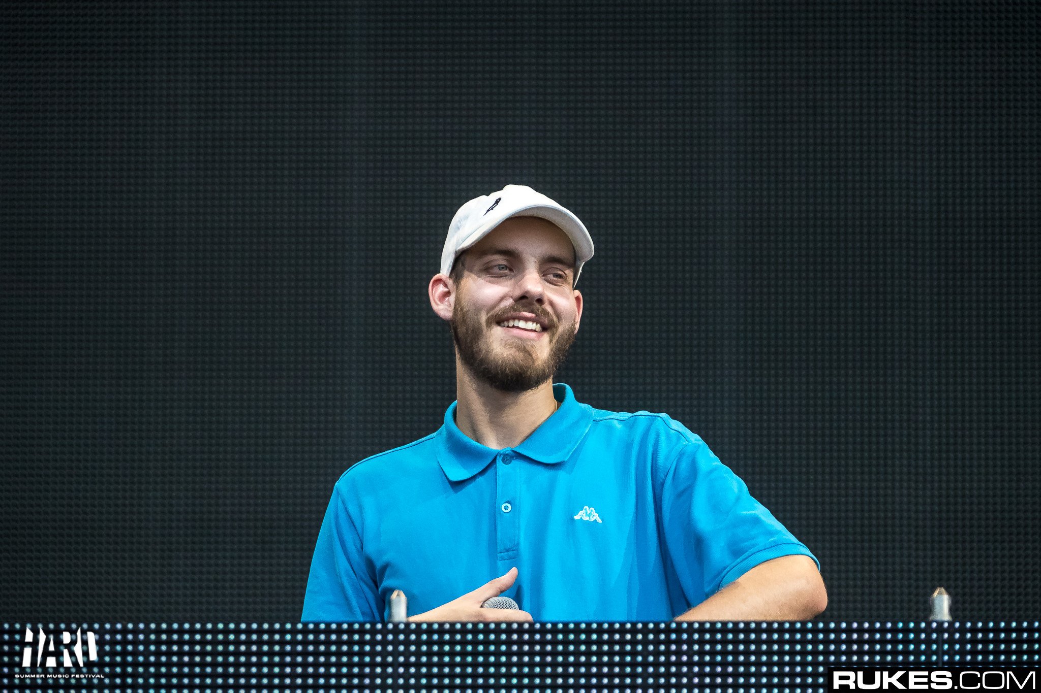 san holo