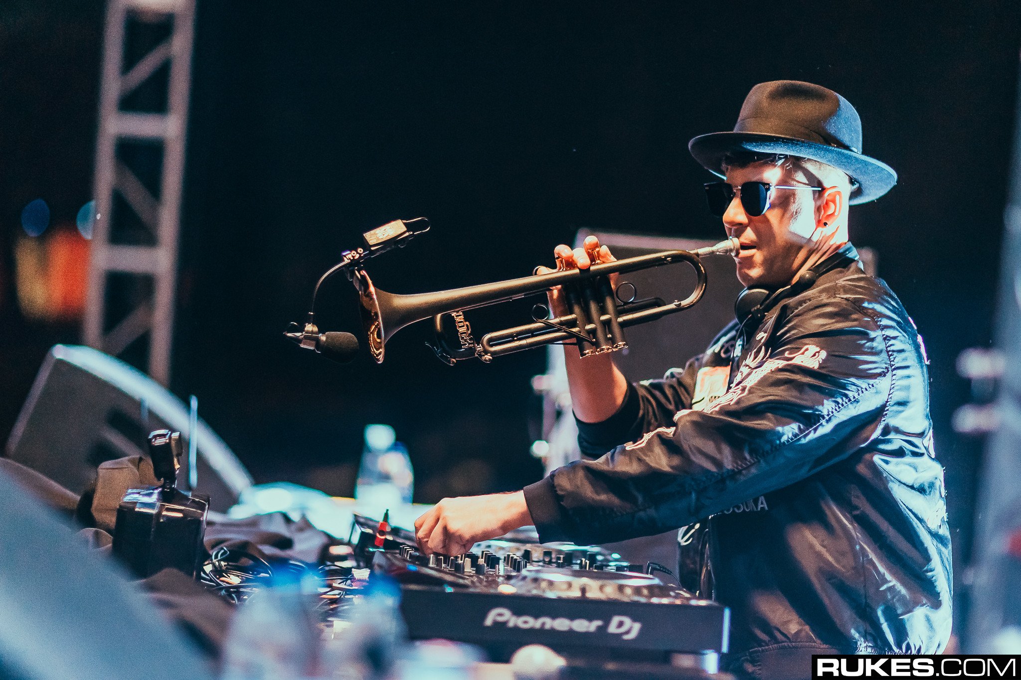 timmy trumpet