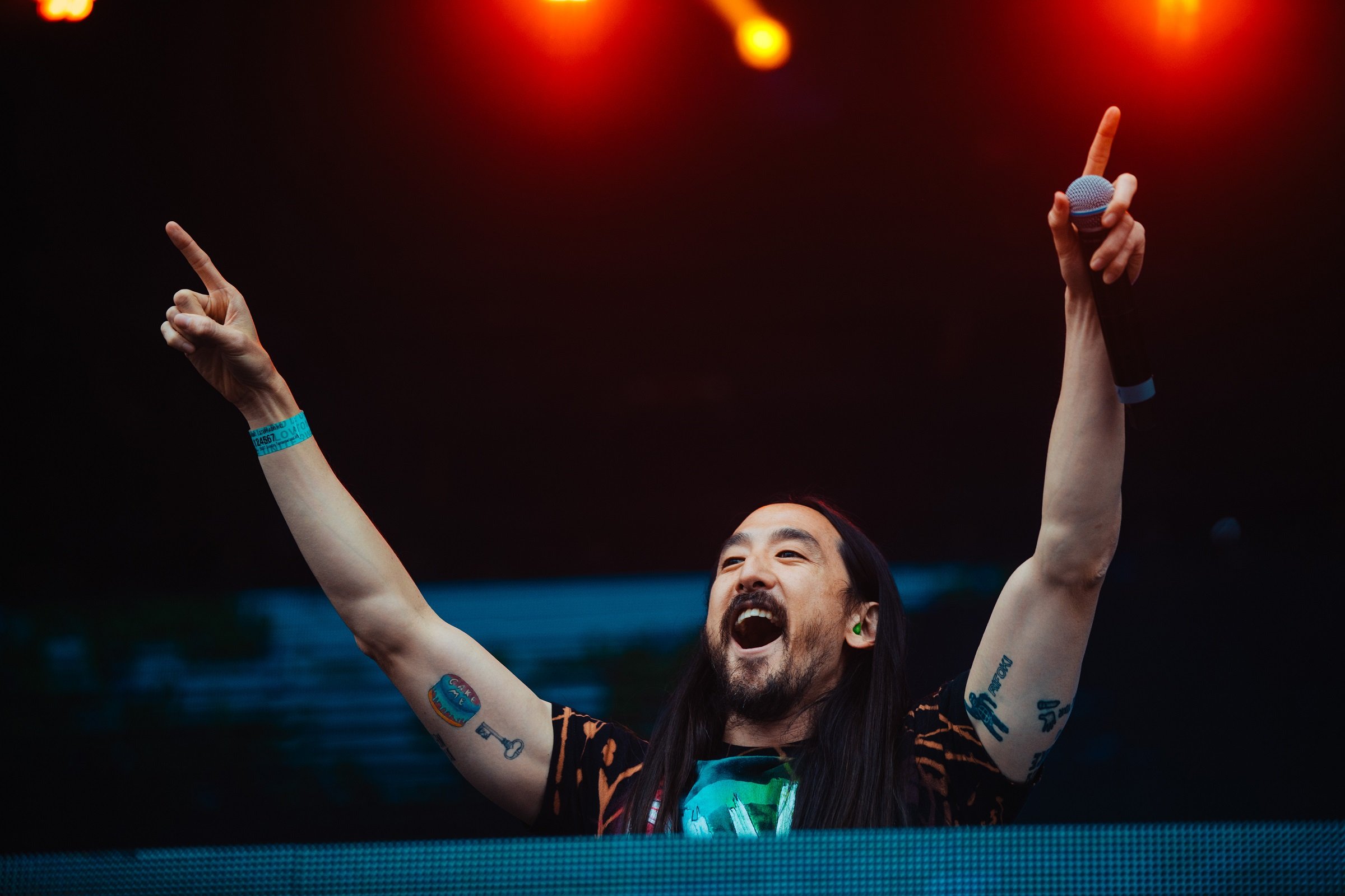 tomorrowland steve aoki